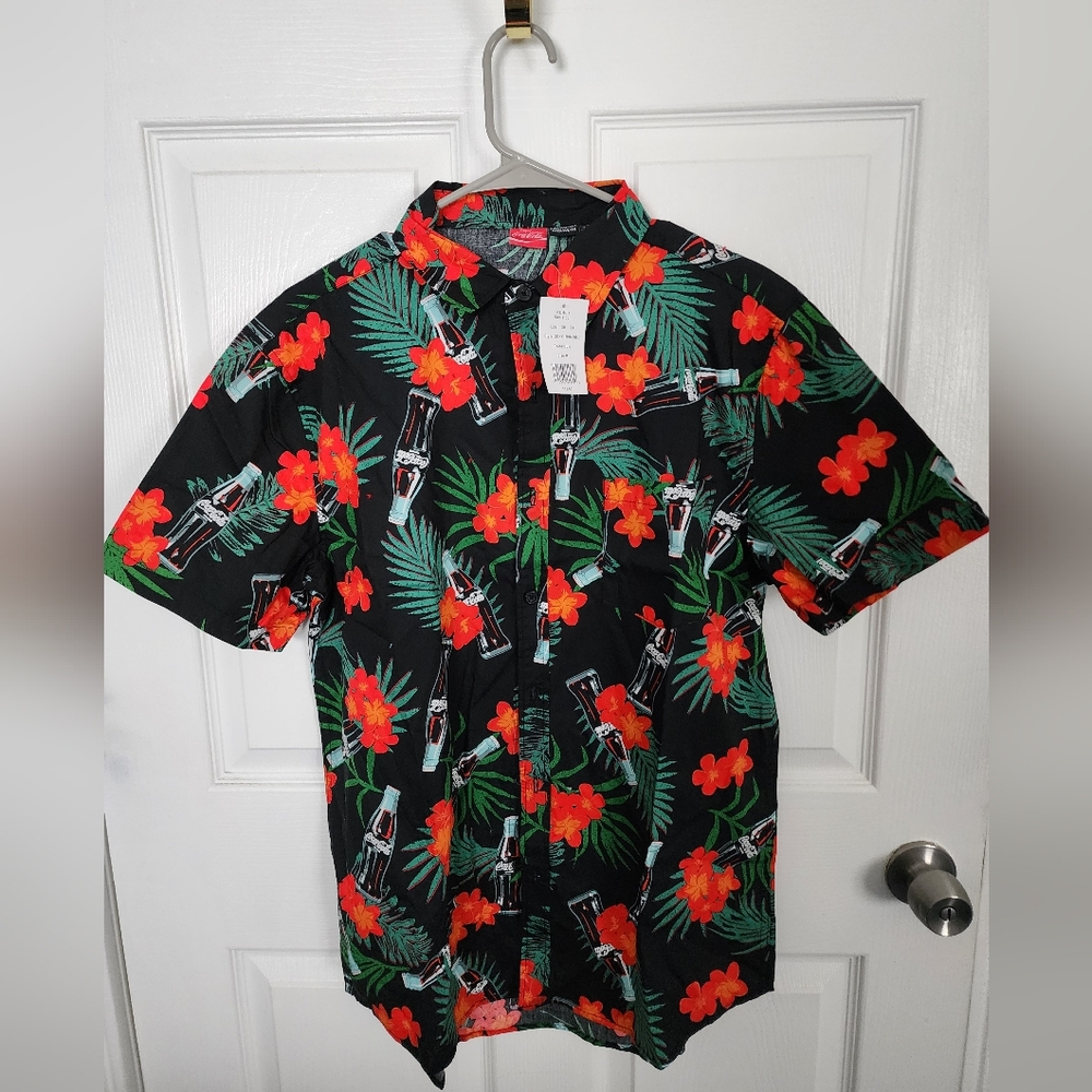 Men's Coca-Cola Button Down Short sleeve Shirt - Black